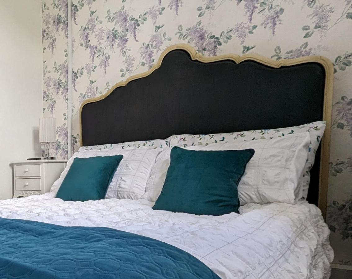 Britannia House Vintage B&B Cornwall Хелстон Экстерьер фото