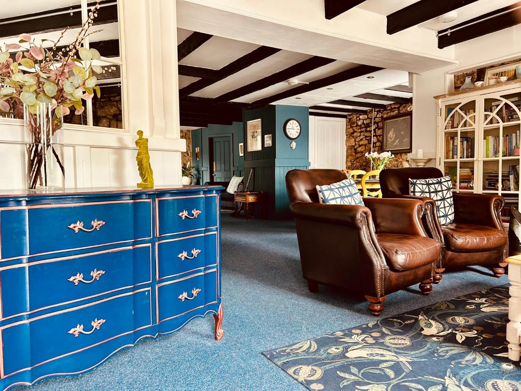 Britannia House Vintage B&B Cornwall Хелстон Экстерьер фото