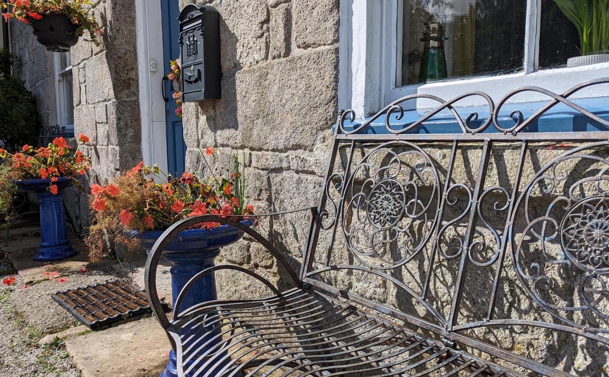 Britannia House Vintage B&B Cornwall Хелстон Экстерьер фото
